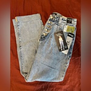 NWT Mom Jeans